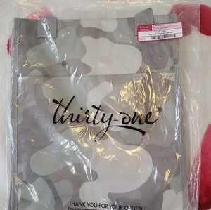 Thirty-one Cinch Tote in Soft Camo - BNWT